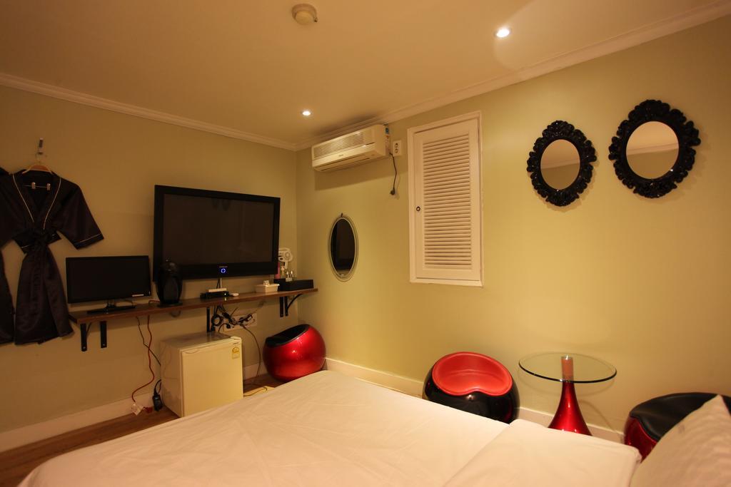 Hotel Goguma Shinchon Seul Esterno foto